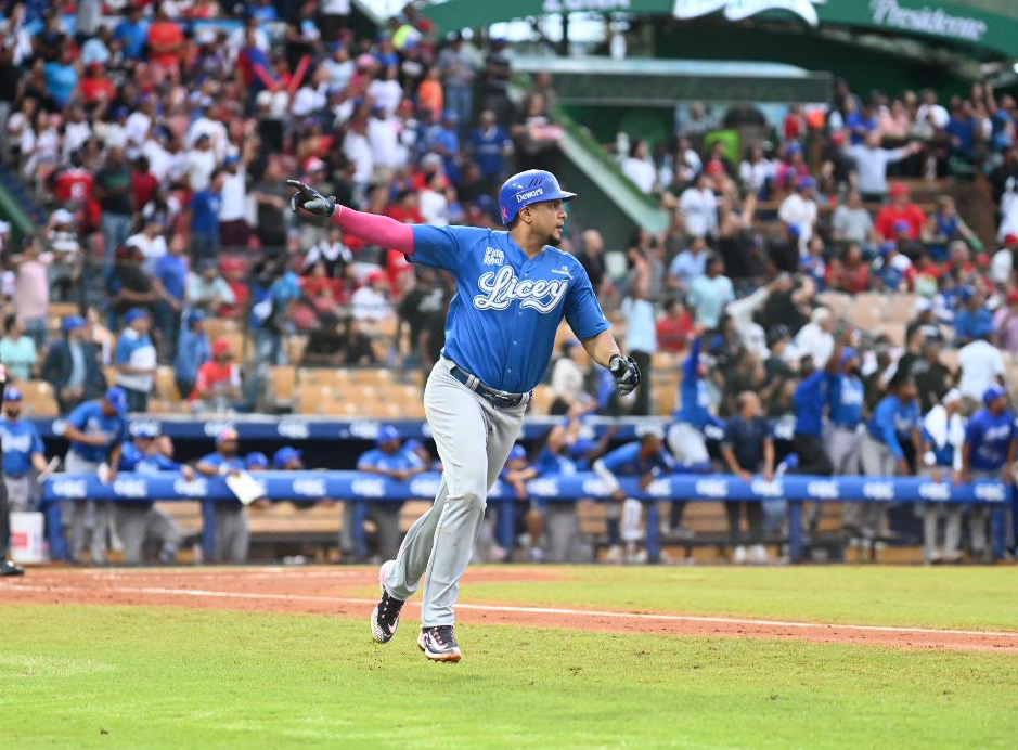Ramón Hernández conecto un jonron que empato el juego a 1