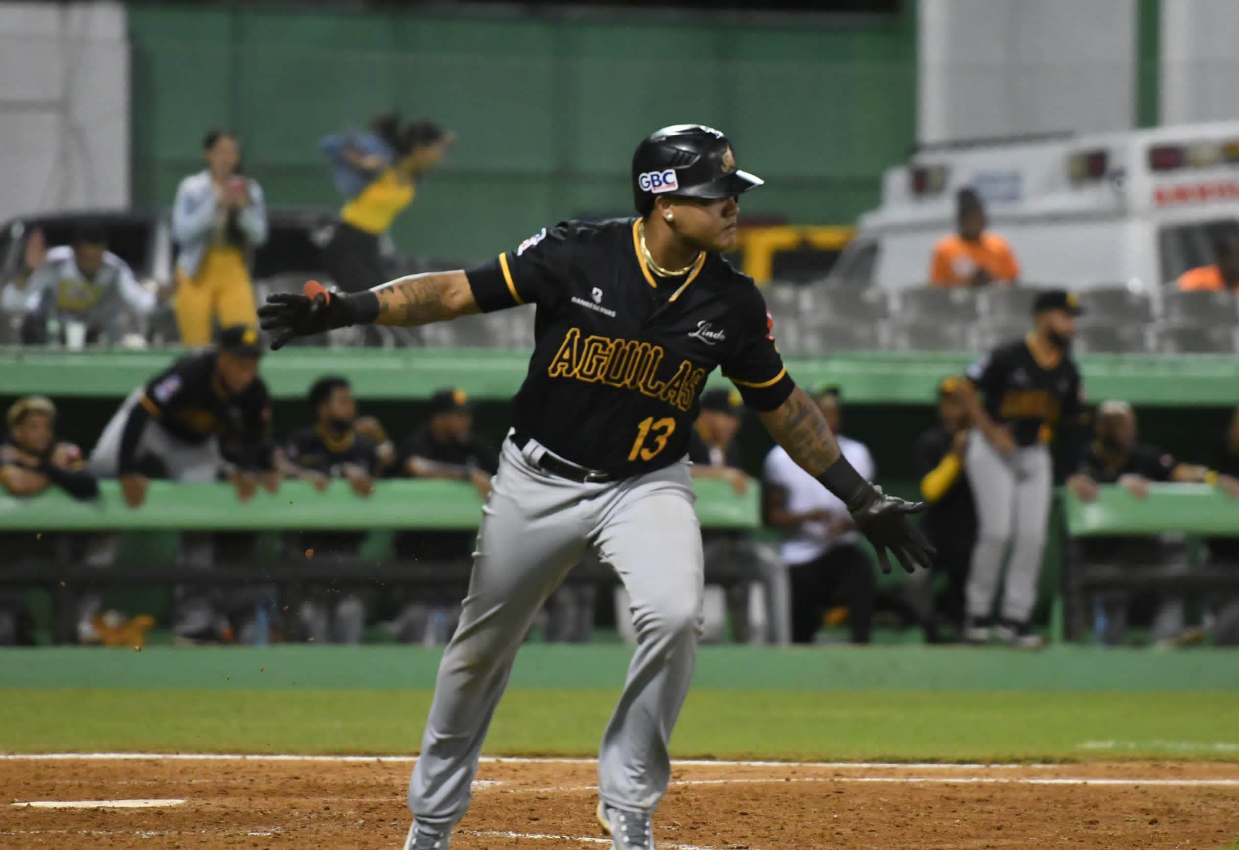 Starlin Castro fue clave en la remontada de Águilas Cibaeñas