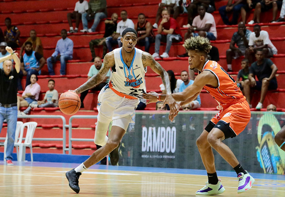 Terry Larrier, el más destacado del partido.