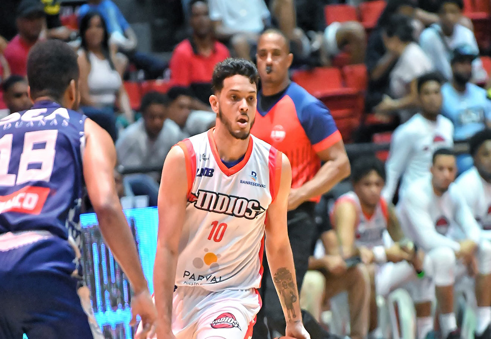 Eddie Polanco con otra noche brillante con los Indios