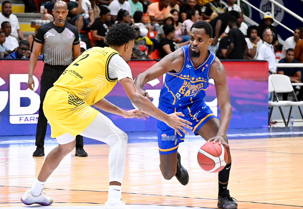 Con la victoria Mauricio Báez adelante 2-0 al Rafael Barias