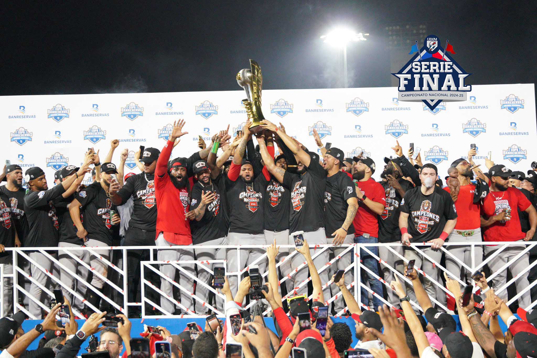 Leones del Escogido campeones nacionales 2024-2025