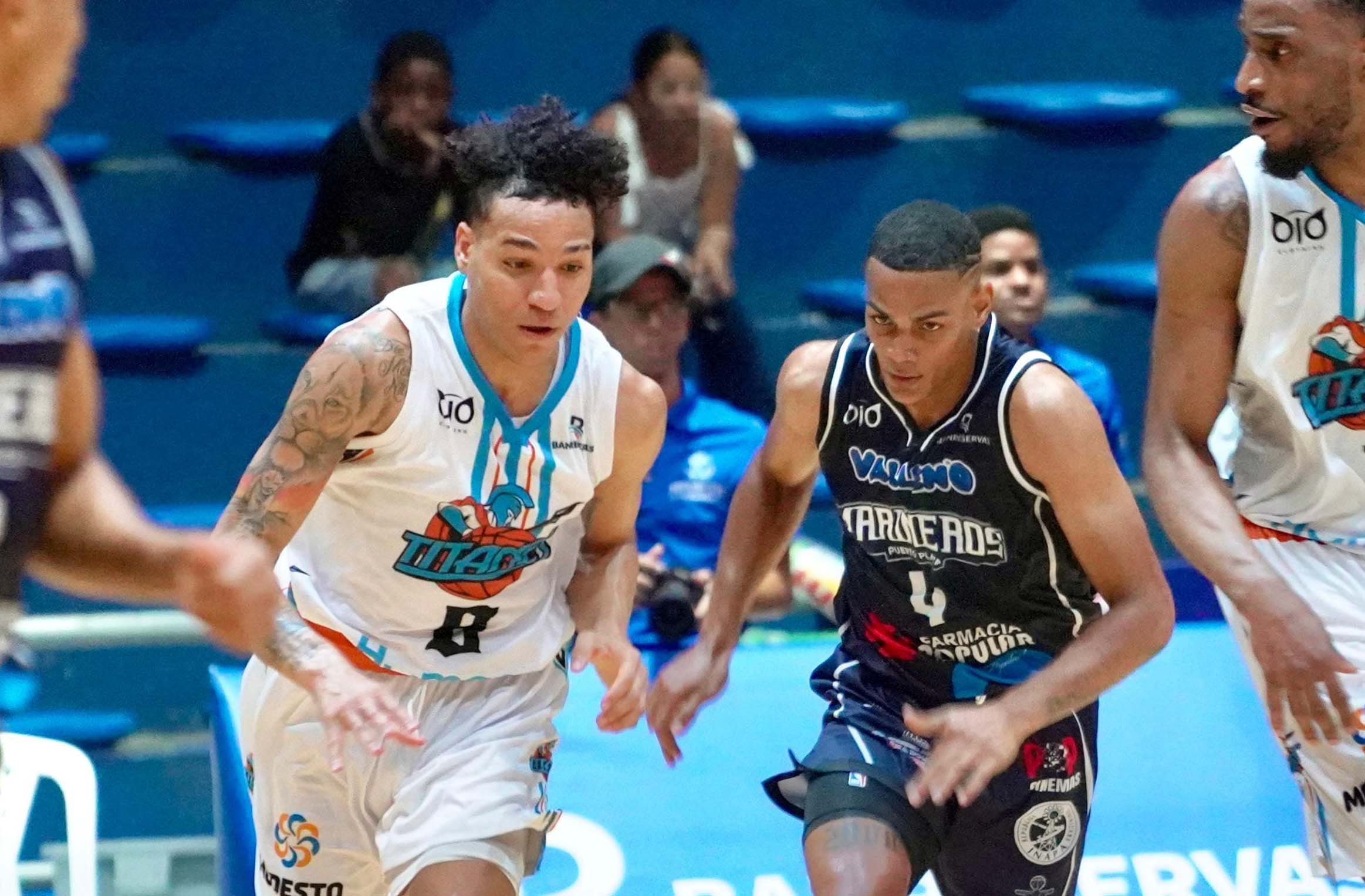 Titanes vs Marineros