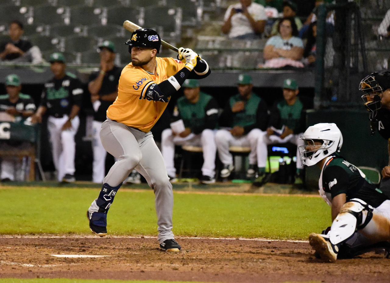 JC Escarra ayuda a Águilas Cibaeñas quienes Ascienden al Liderato