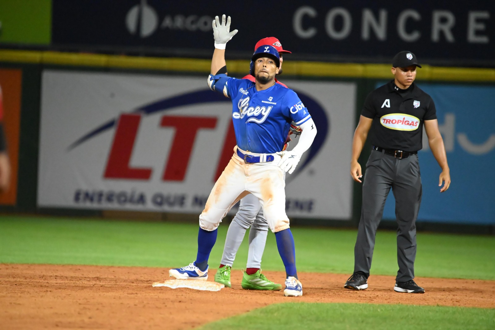 Licey obtuvo su primera victoria sobre Leones